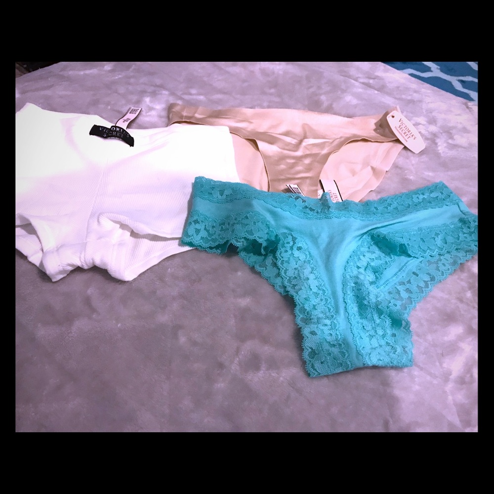 Victoria’s Secret Panties.... brand new w 🏷
